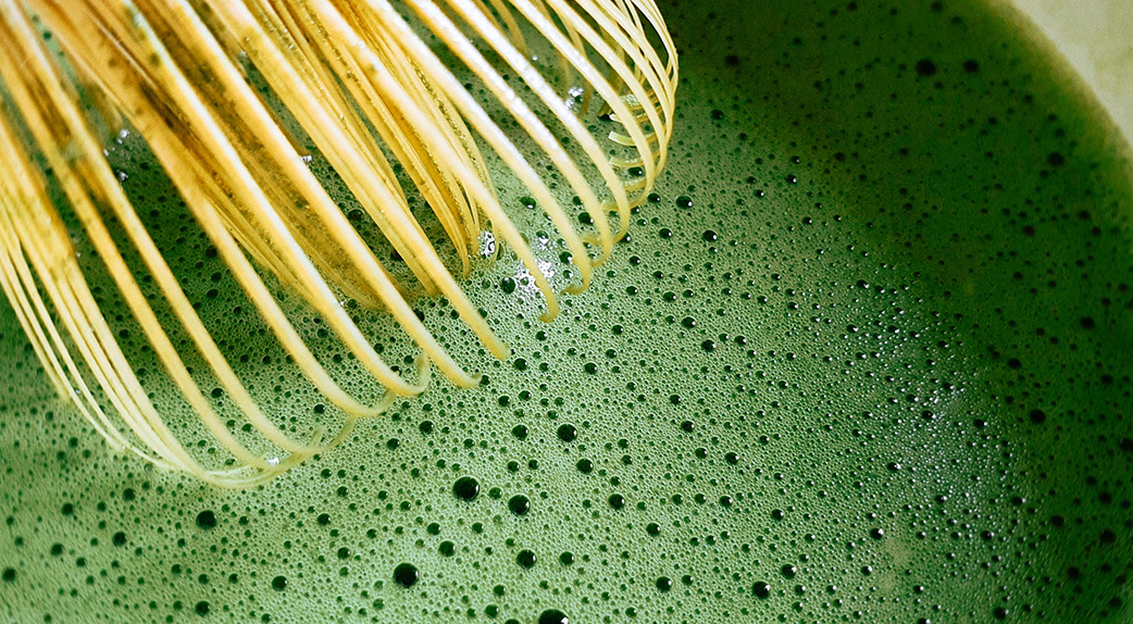 The benefits of matcha are numerous, ranging from improving physical health to improving mental and emotional wellbeing.