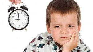 أخطاء شائعة عند تطبيق الروتين اليومي للاطفال