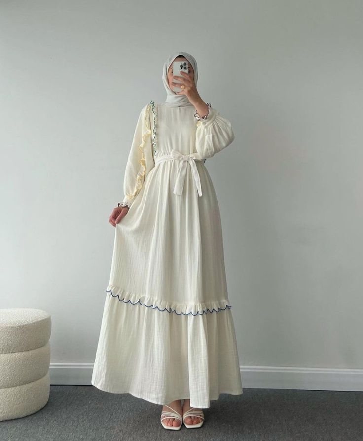 7 أسرار مذهلة حول كيفية اختيار ملابس صيفية للمحجبات لإطلالة مريحة وأنيقة